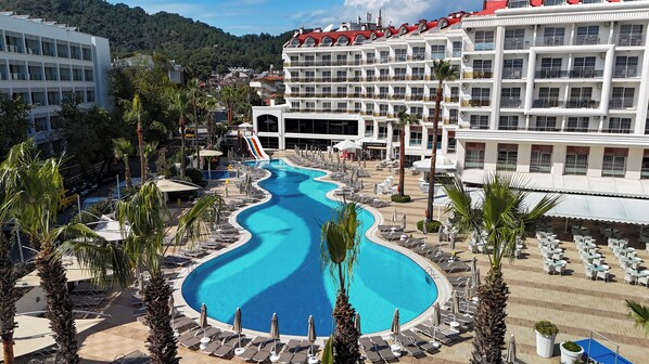 Front of property - Grand İdeal Premium Hotel (Marmaris)