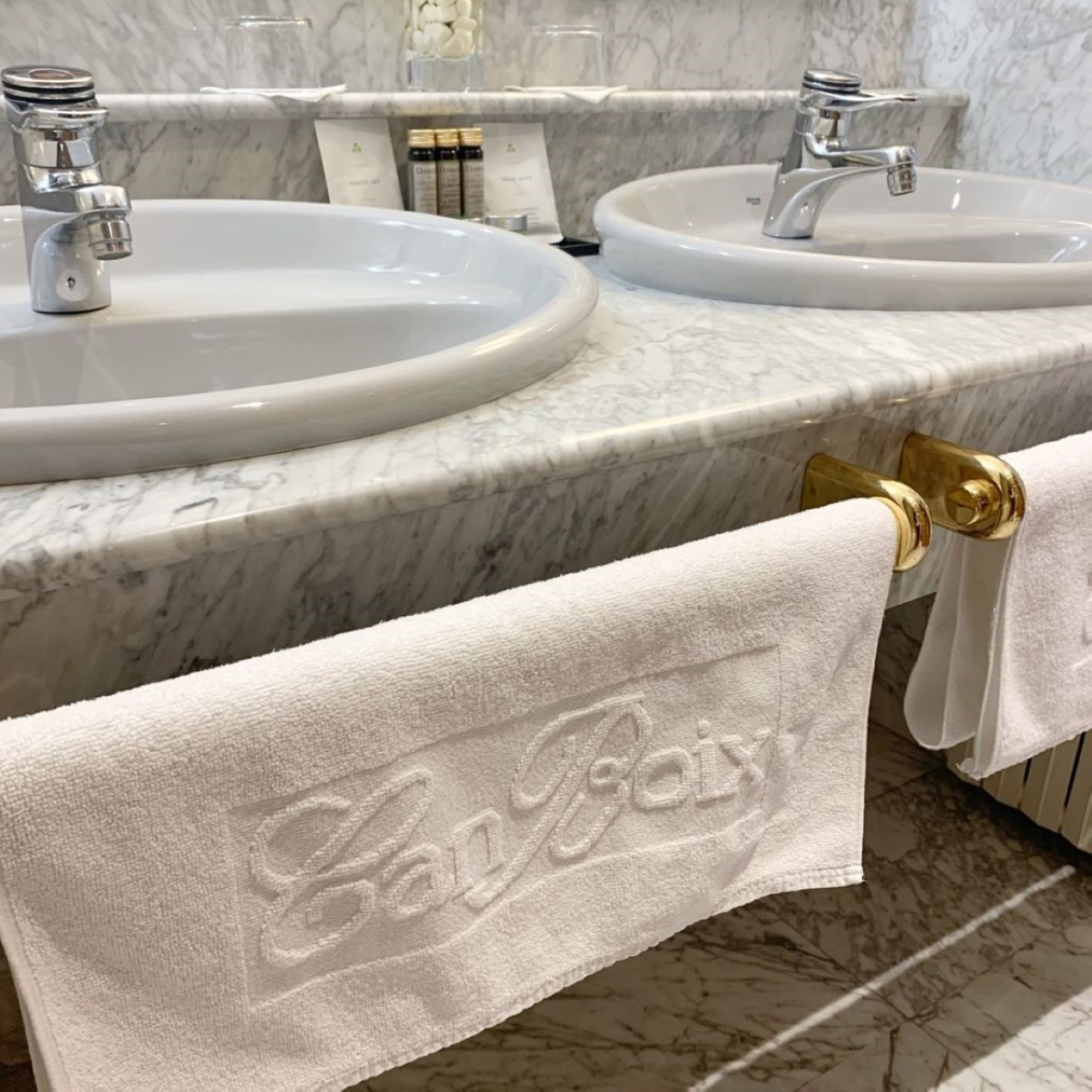 jetted bath, free toiletries, hair dryer, bathrobes