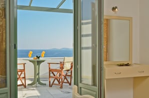 Classic Studio, Sea View | Balcony