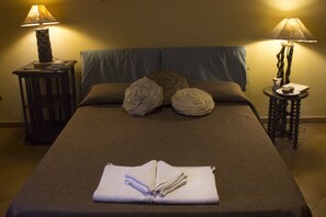 Donzen dekbedden, bedden met traagschuimmatras, geluiddichte muren