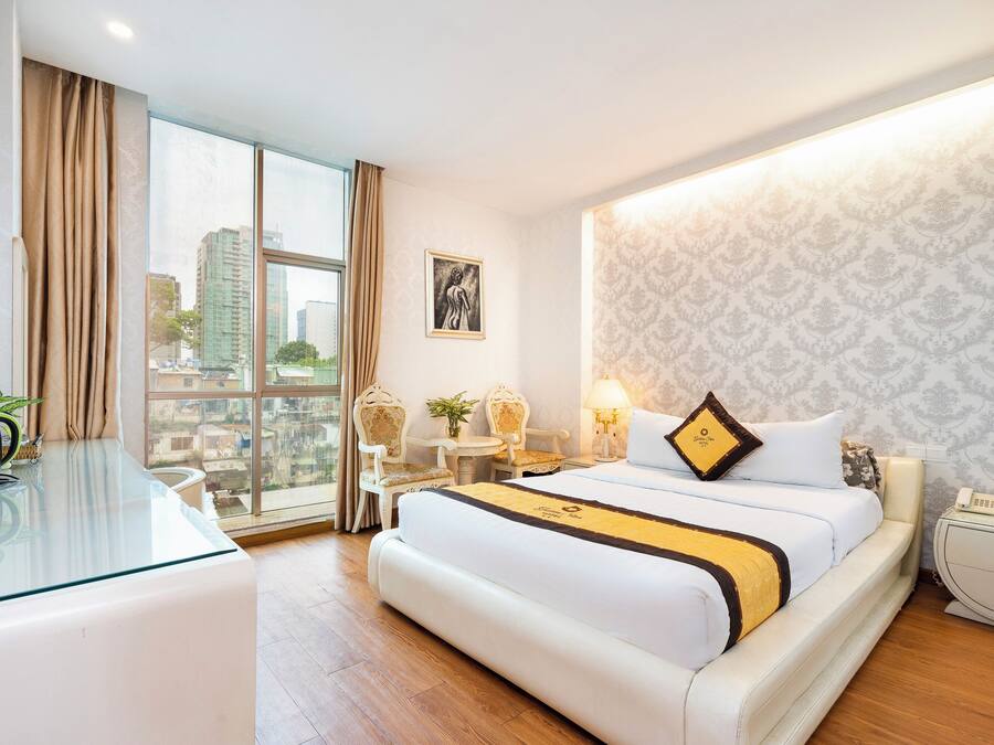 Deluxe Double Room | Soundproofing, free WiFi, bed sheets