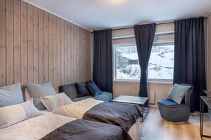 Chambre Standard Double ou avec lits jumeaux, 2 lits une place | Draps fournis