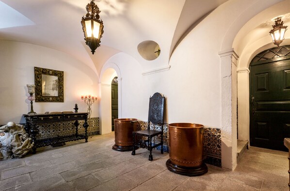 Interior entrance - Casa do Escritor (Évora)