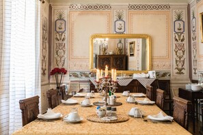 Free daily continental breakfast  - Casa do Escritor (Évora)