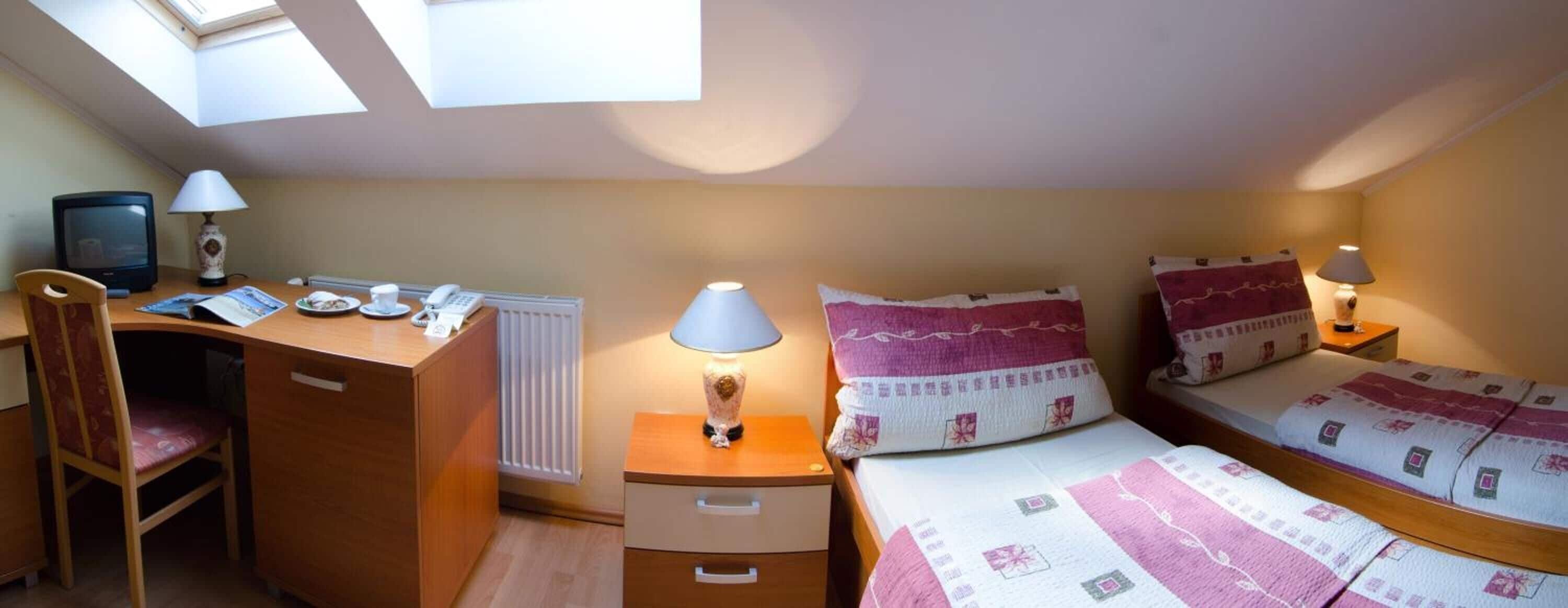 1 bedroom, minibar, desk, blackout curtains