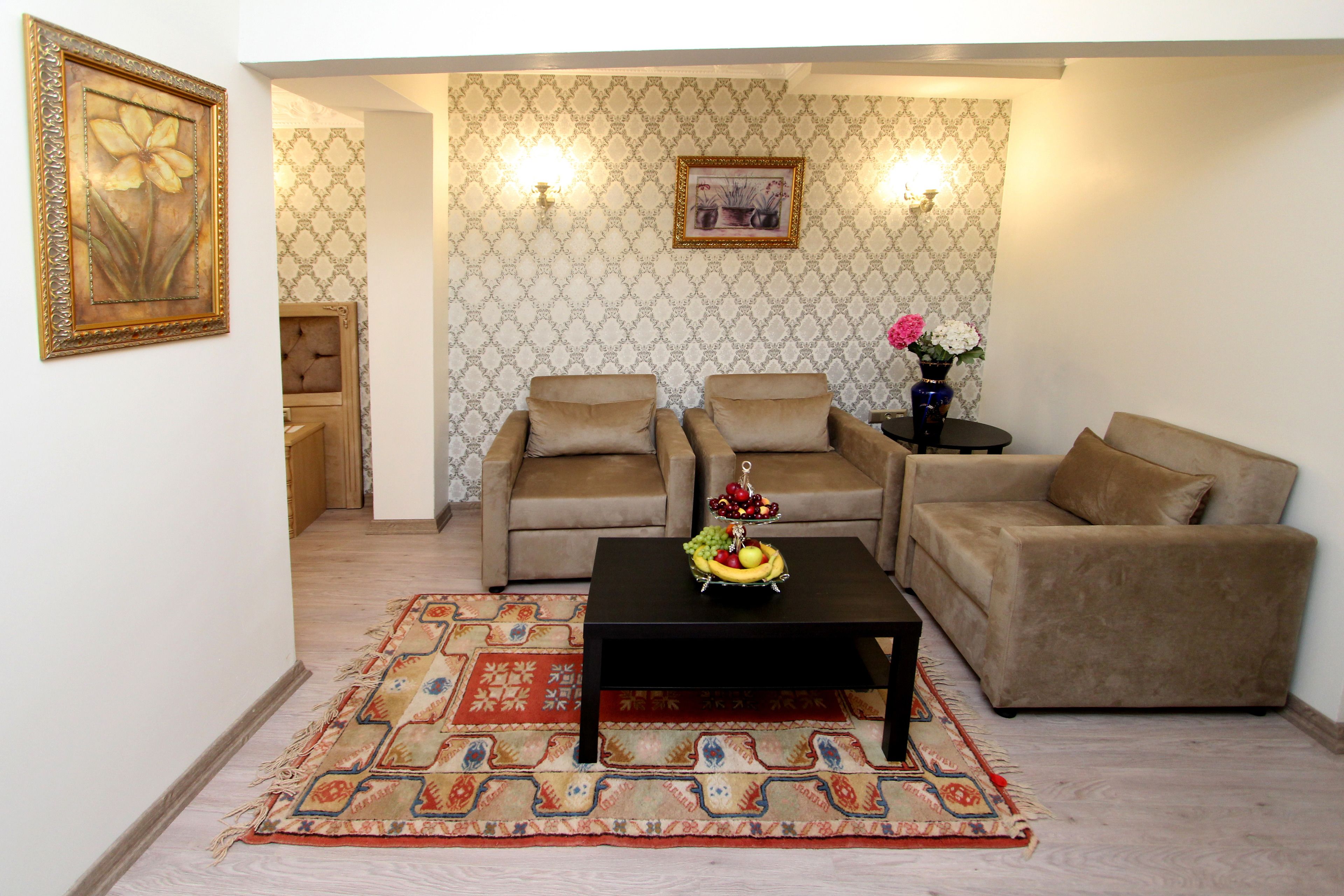 Photo - Apple Tree Hotel