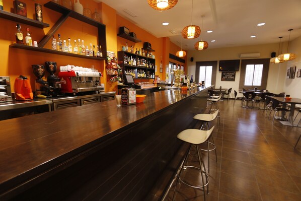 Continental breakfast for a fee on weekends