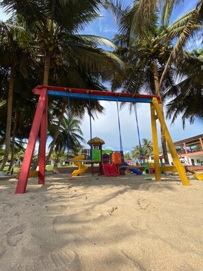Außen-Kinderspielplatz