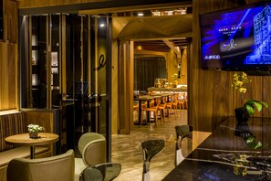 Bar (on property) - Hotel IN (Taoyuan City)