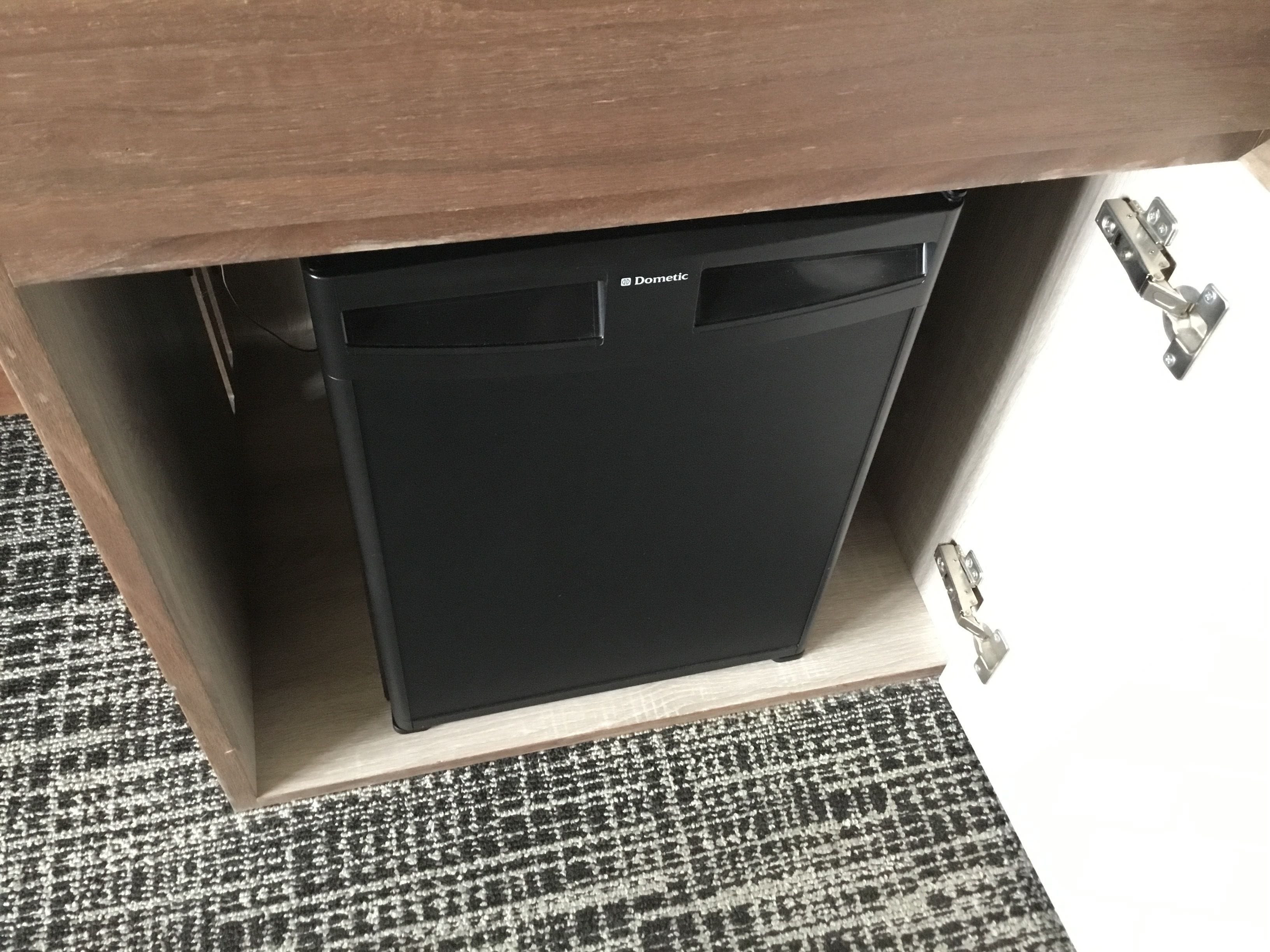 superior room, 1 double bed | down duvets, in-room safe, desk, blackout curtains