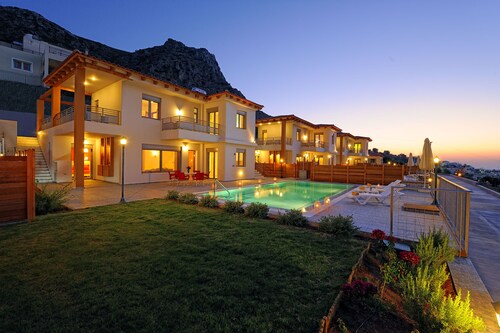 Danae's Luxury Villas
