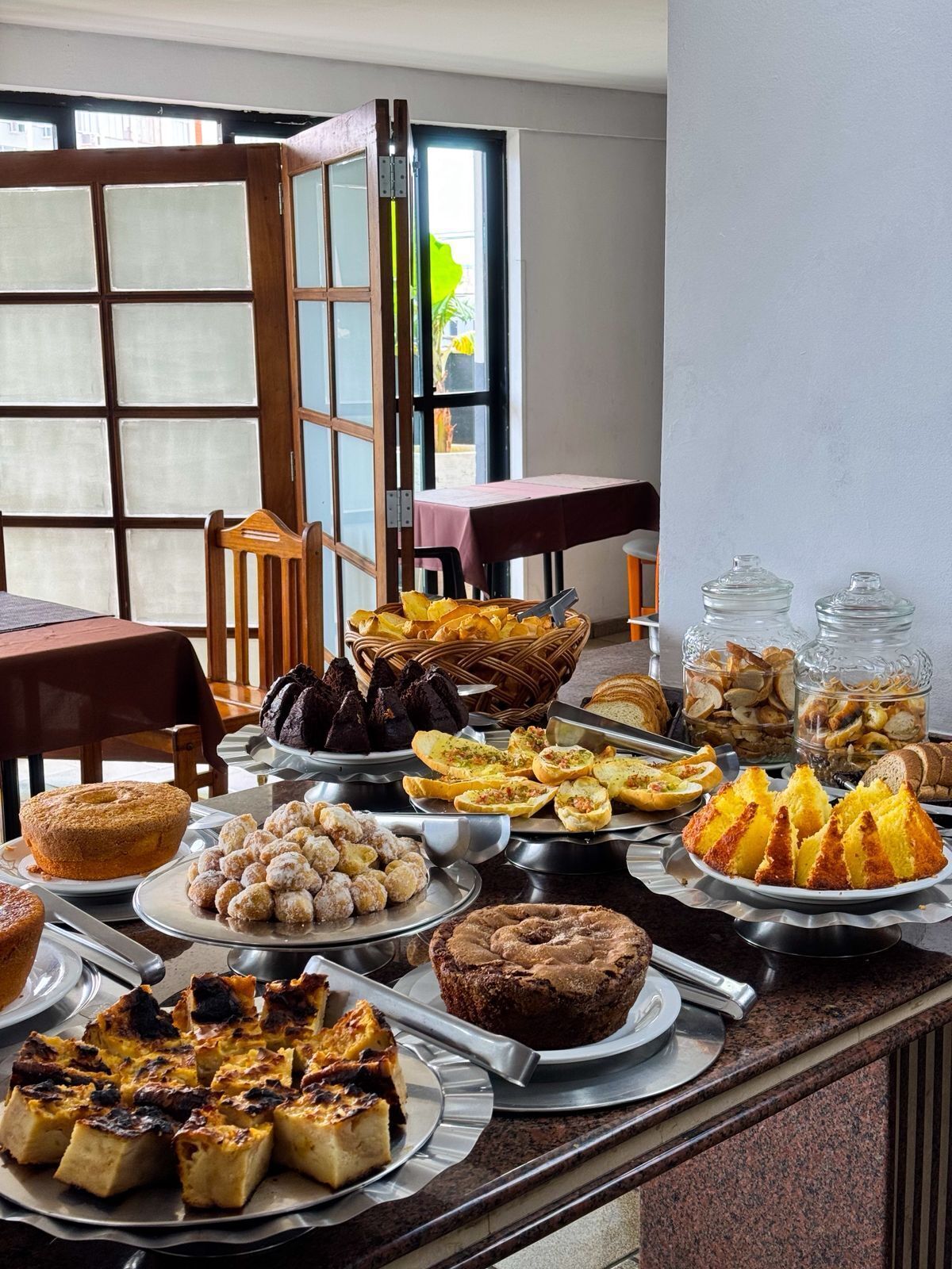 Sudah termasuk sarapan prasmanan setiap hari