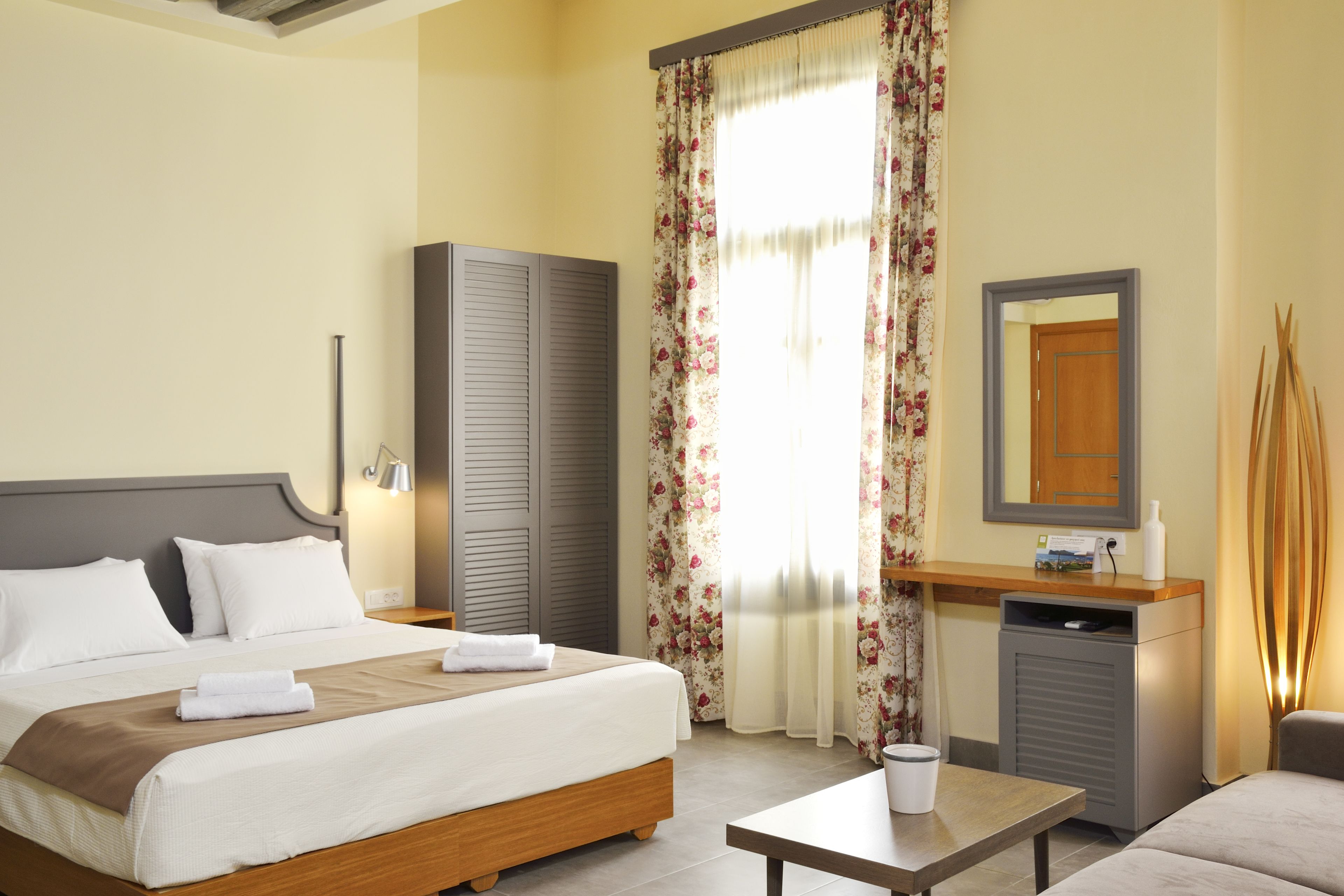 Photo - Elia Kentron