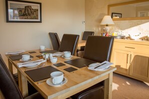 Free daily full breakfast  - Hermiston Guest House (Keswick)