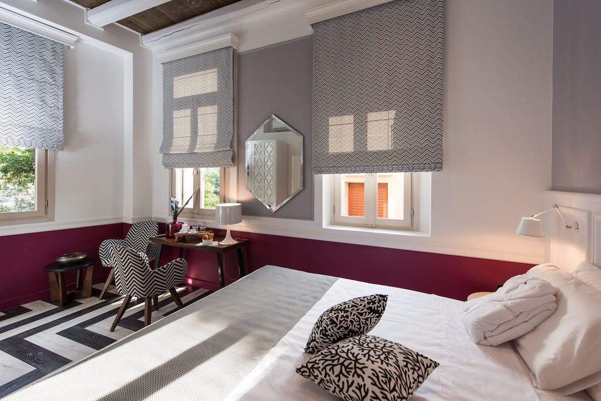 1 bedroom, in-room safe, desk, soundproofing