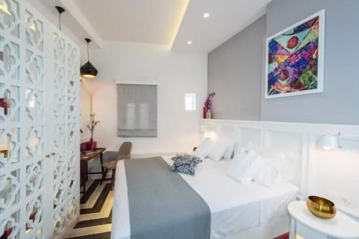 Coffres-forts dans les chambres, bureau, chambres insonorisées