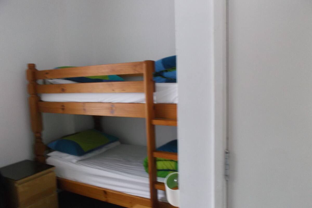 Twin Room, Shared Bathroom (Bunk Beds)