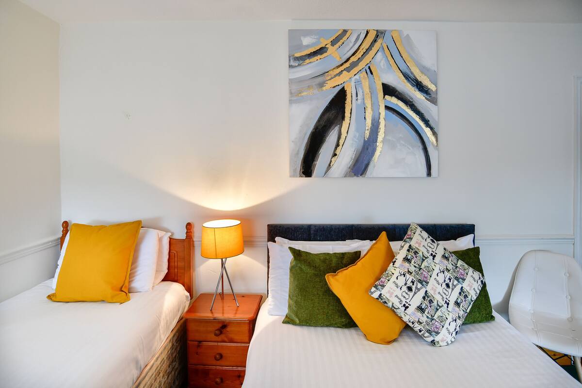 Tabla de planchar con plancha y wifi gratis