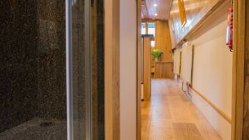 Cabin, 1 Bedroom (Luxury Narrowboat) | 1 bedroom, laptop workspace, iron/ironing board, bed sheets