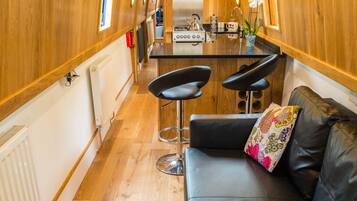 Cabin, 1 Bedroom (Luxury Narrowboat) | Private kitchen | Fridge, coffee/tea maker, electric kettle, cookware/dishes/utensils