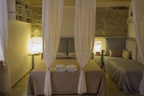 1 bedroom, individually decorated, individually furnished, soundproofing - Casa Latina B&B (Naples)
