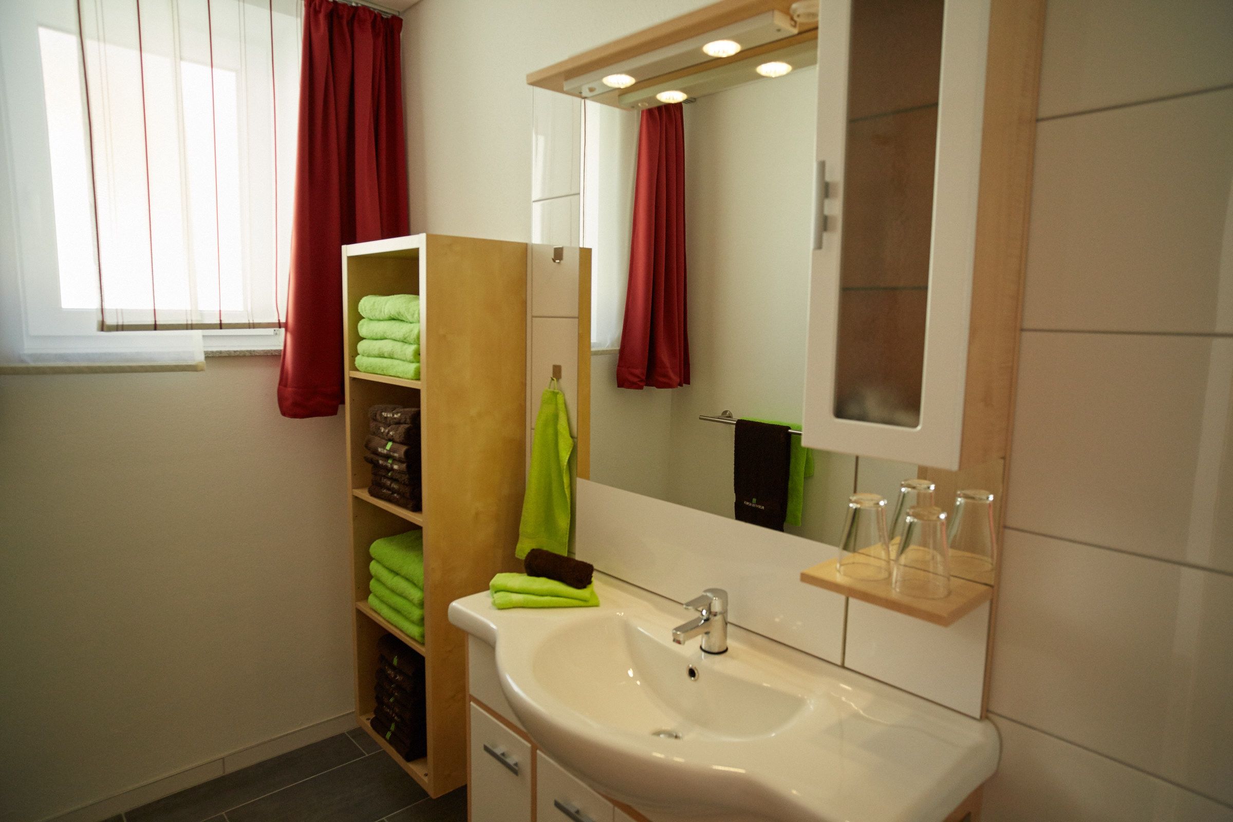 apartment, 2 bedrooms, balcony | bathroom | shower, free toiletries, hair dryer, towels