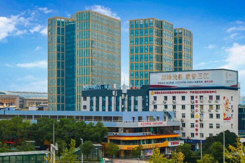 Orange Hotel