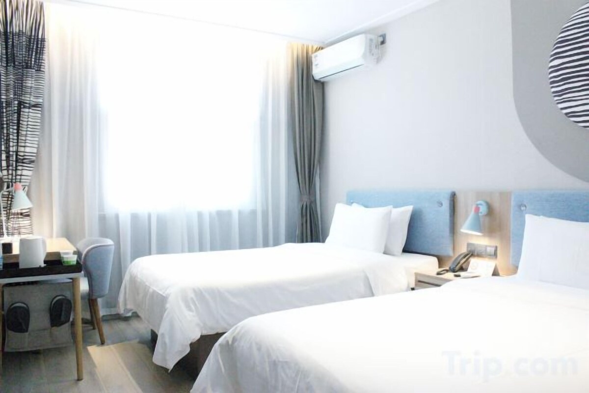 Guestroom (2 beds)