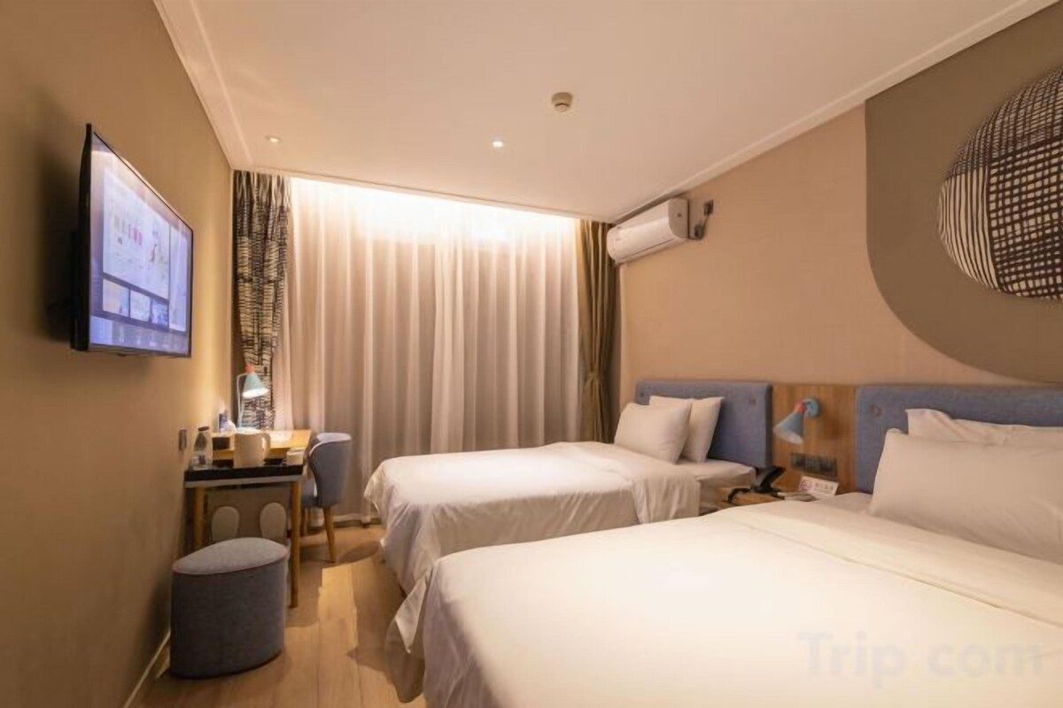 Business Double Room B