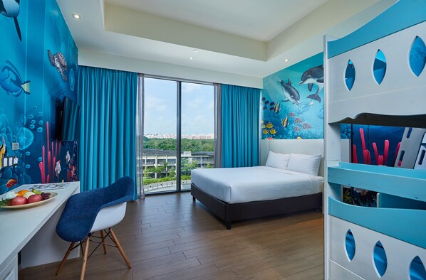 ファミリー ルーム | デスク、アイロン / アイロン台、ベビーベッド (無料)、WiFi (無料)