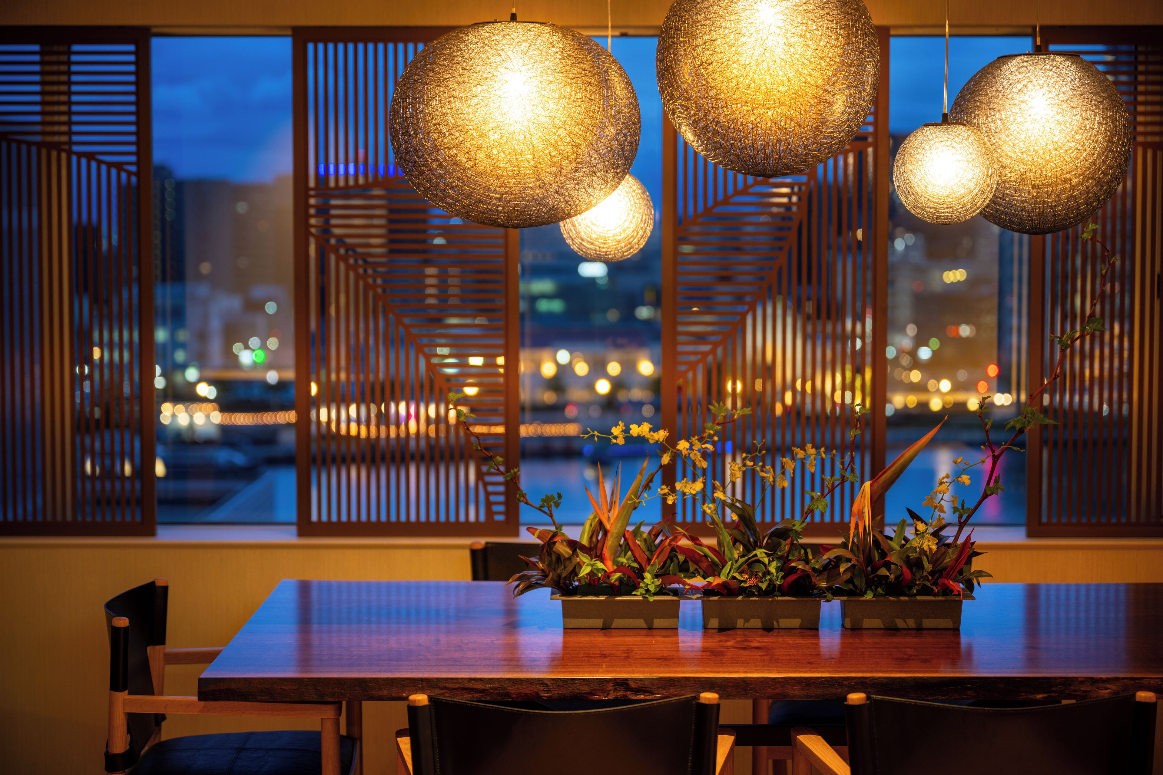 頂級套房, 多張床, 非吸煙房, 河景 | 房內用餐區