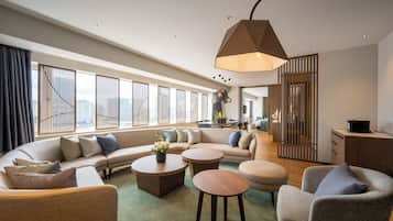 Grand Suite, Multiple Beds, Non Smoking, River View