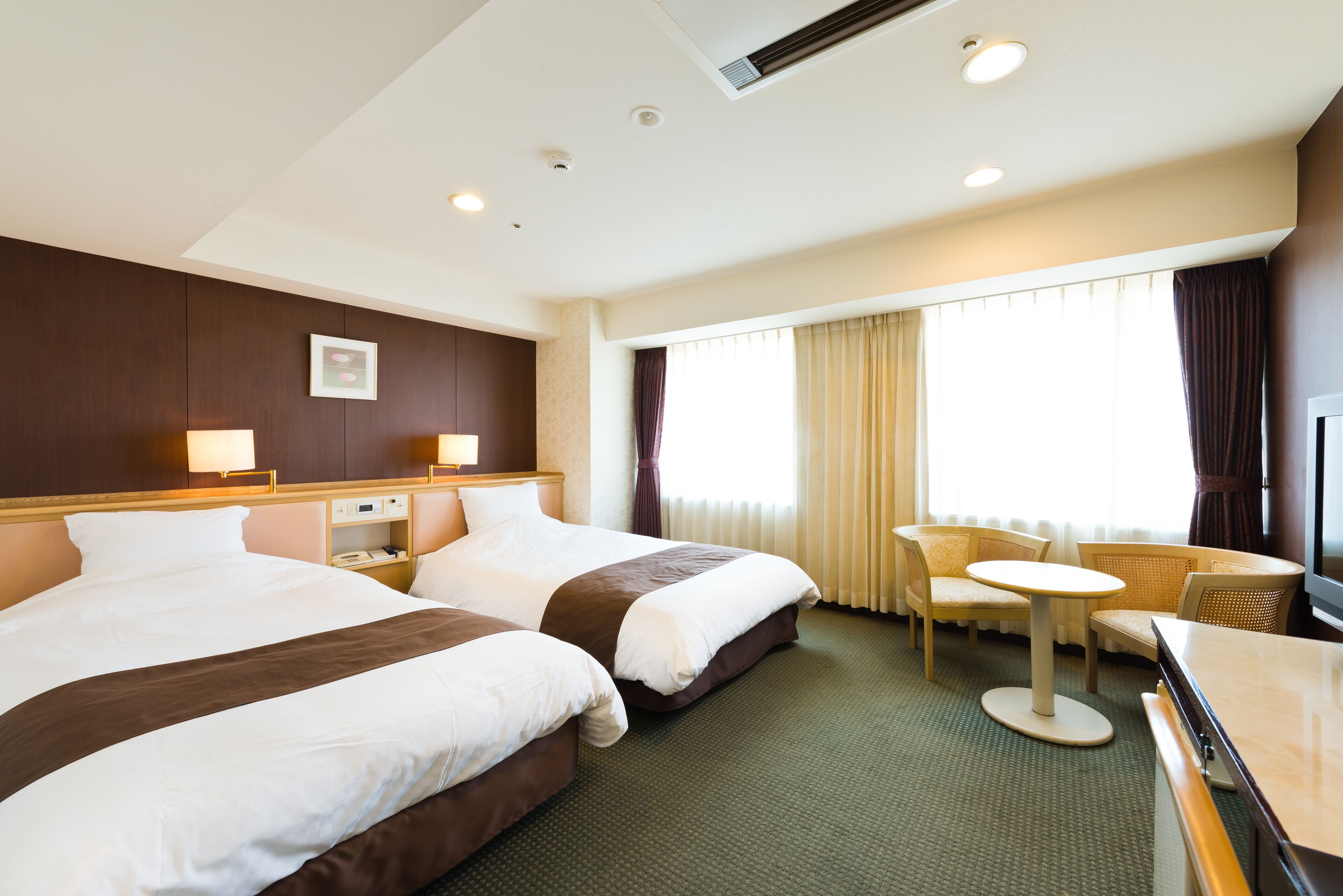 1 bedroom, desk, free wifi, bed sheets