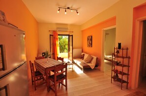 Living area - Laskaris Studios (Corfu)