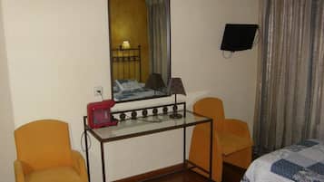 Superior Double Room | Premium bedding, desk, soundproofing, WiFi (free)