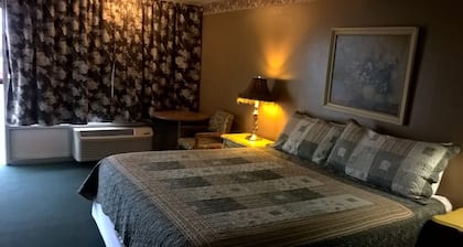 Dogwood Motel