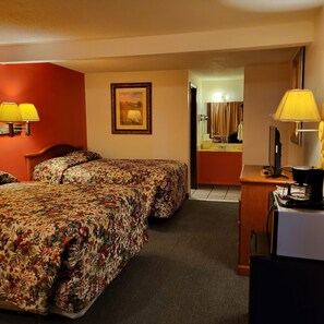 Deluxe Room, 2 Double Beds, Refrigerator & Microwave | Premium bedding, desk, soundproofing, free WiFi