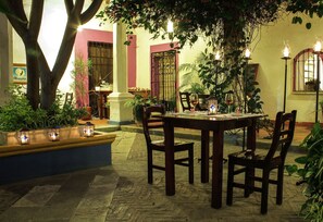 Courtyard - Hospedería La Reja (Oaxaca)