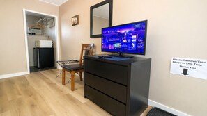 Habitació, 2 llits de matrimoni | Wifi gratuïta i roba de llit 