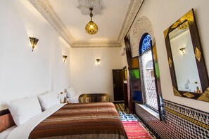 Suite Keluarga, kamar mandi pribadi | Seprai premium dan Wi-Fi gratis