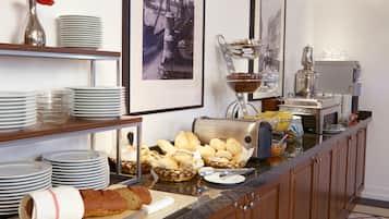 Daily buffet breakfast (EUR 15 per person)