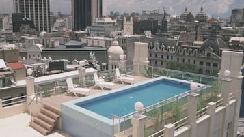 季節性室外游泳池