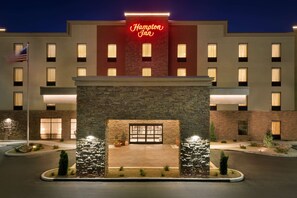 Exterior - Hampton Inn Elko (Elko)