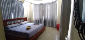 Small Room | Pimennysverhot, ilmainen Wi-Fi, vuodevaatteet