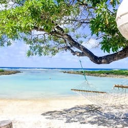 Private beach, sun-loungers, beach umbrellas, beach towels