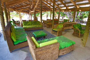 Terrace/patio - White Sands Beach Resort Tonga (Kanokupolu)