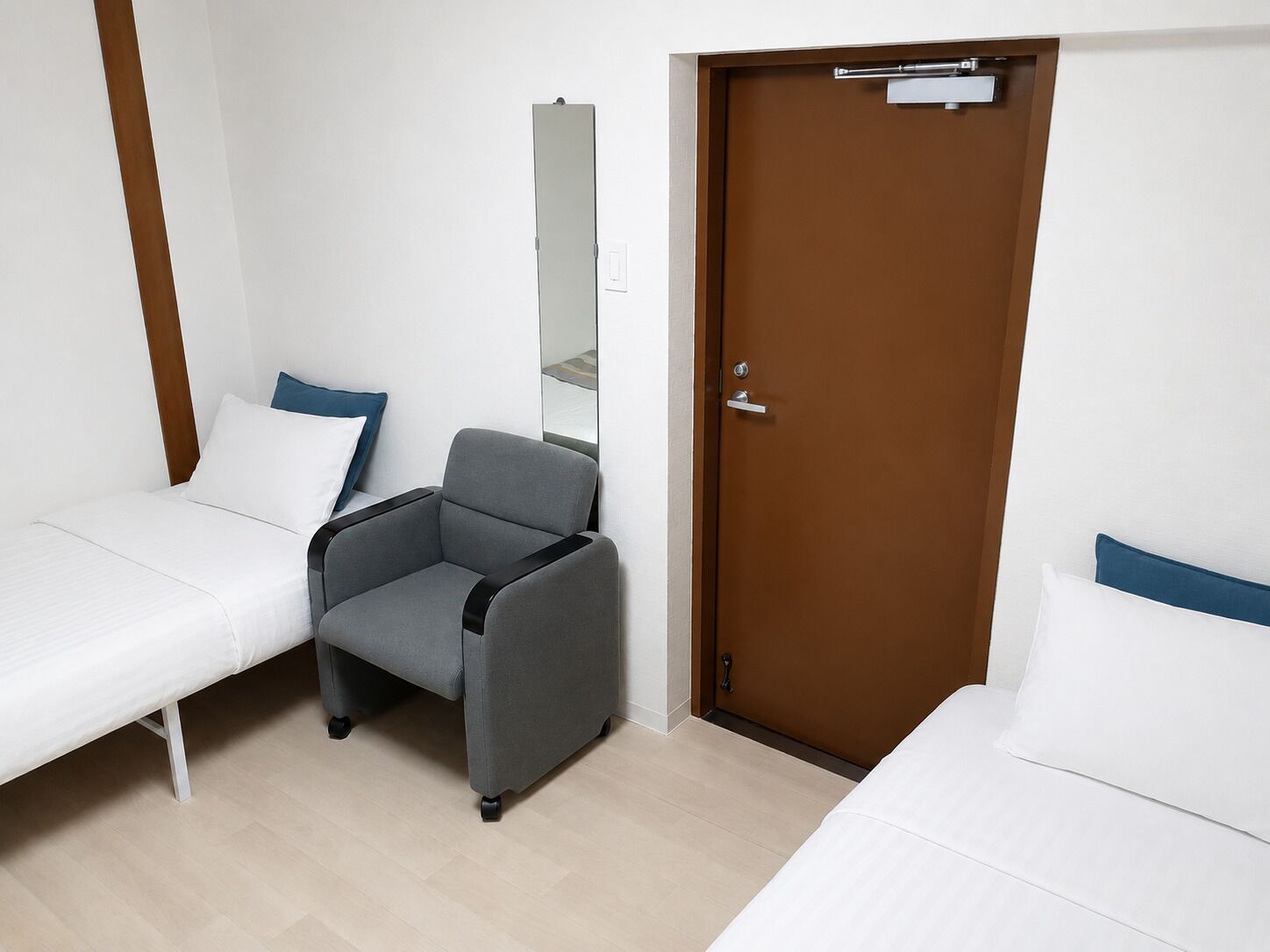 Kahden hengen huone (kaksi sänkyä), 2 yhden hengen sänkyä, jaettu kylpyhuone (Japanese Style Room) | Ilmainen Wi-Fi, vuodevaatteet