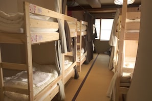 Dormitório compartilhado, somente para mulheres (16 beds) | Wi-Fi de cortesia, roupa de cama