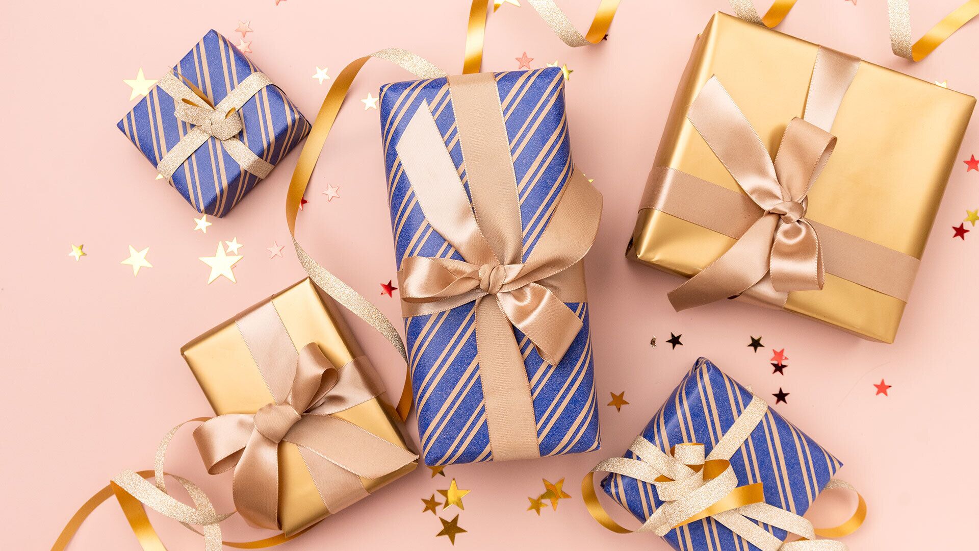 premium bedding, down duvets, in-room safe, desk