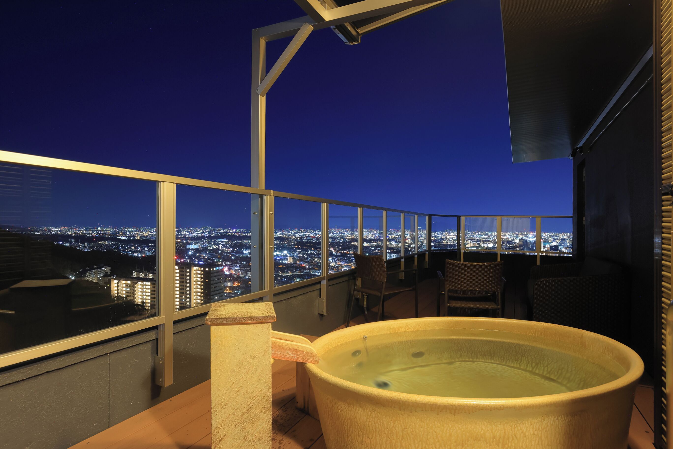 尊荣双床房, 私人浴室, 城市景观 | 浴室 | 吹风机、电子马桶